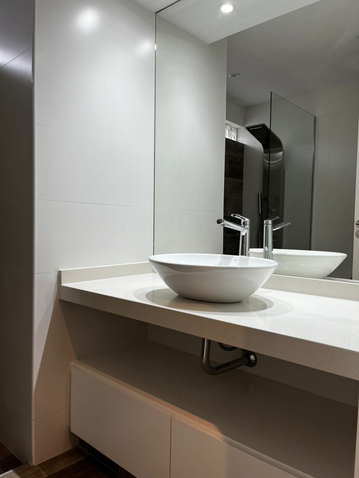 2 AMBIENTES EN ALQUILER TEMPORAL -PLAYA GRANDE-VISTA AL MAR