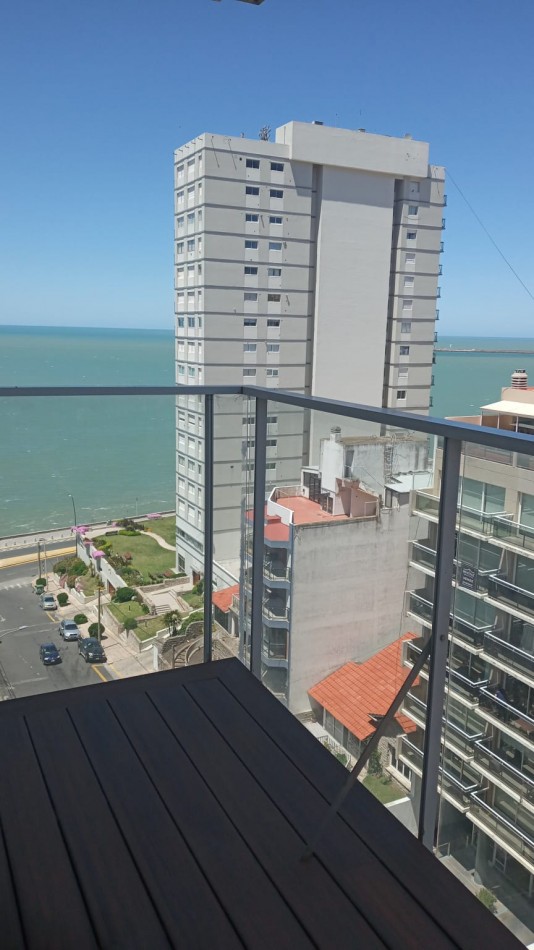 SEMIPISO EN VENTA- PLAYA CHICA