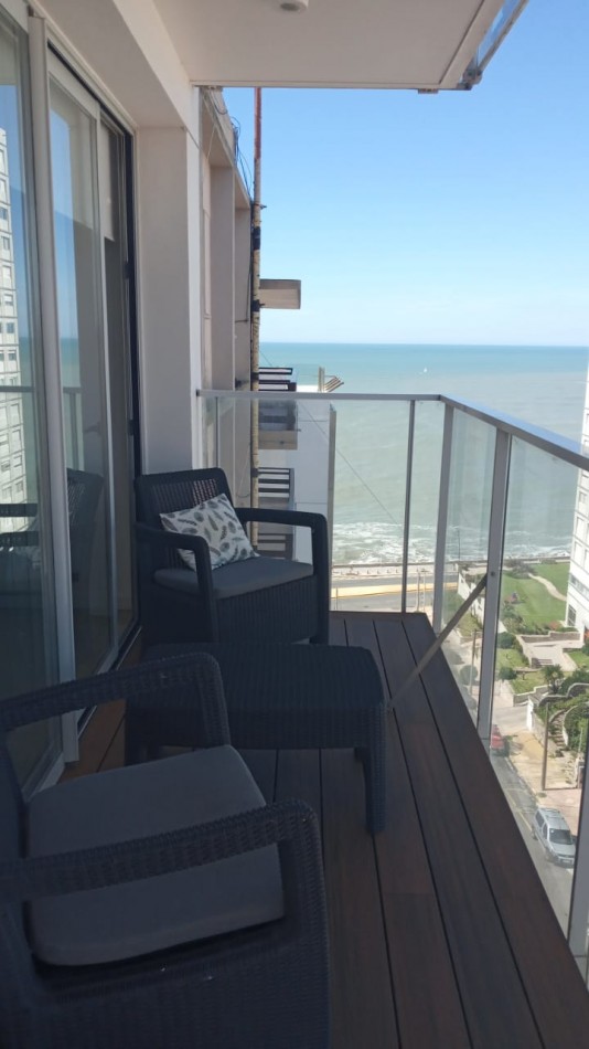 SEMIPISO EN VENTA- PLAYA CHICA