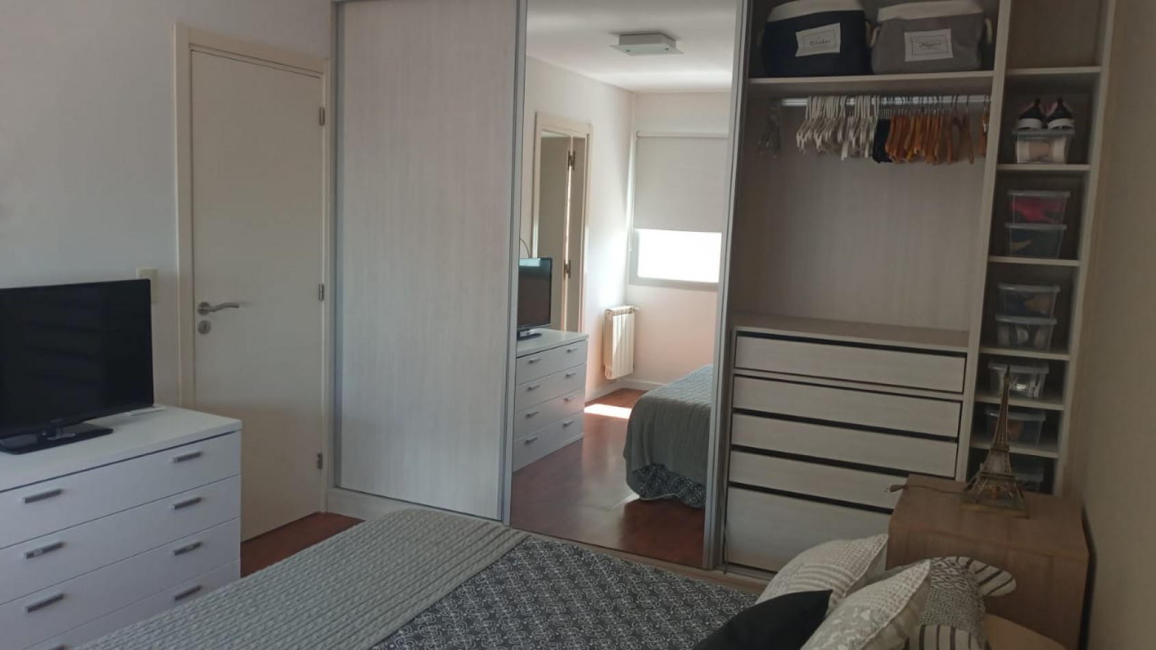 SEMIPISO EN VENTA- PLAYA CHICA