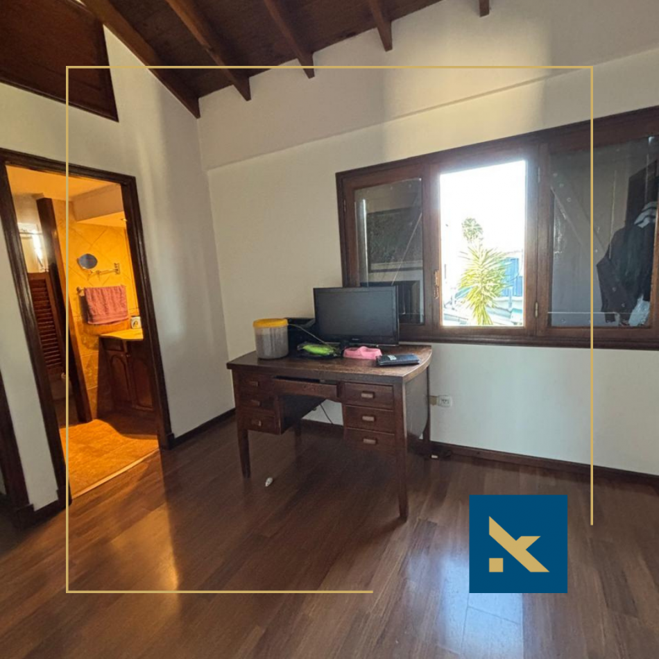 CASA EN VENTA - BARRIO CAISAMAR