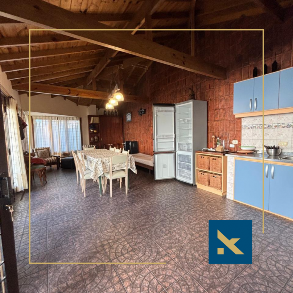 CASA EN VENTA - BARRIO CAISAMAR