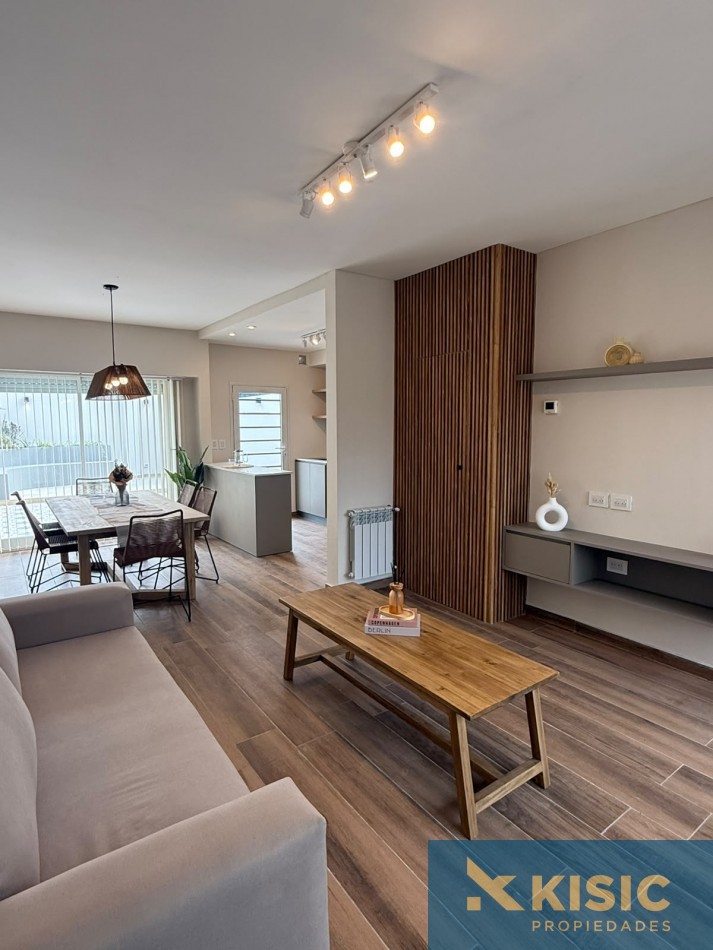 DUPLEX EN VENTA - LIBRES DEL SUD AL 700