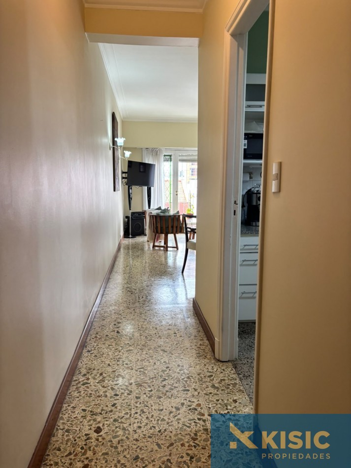 3 AMBIENTES CON DEPENDENCIA EN VENTA