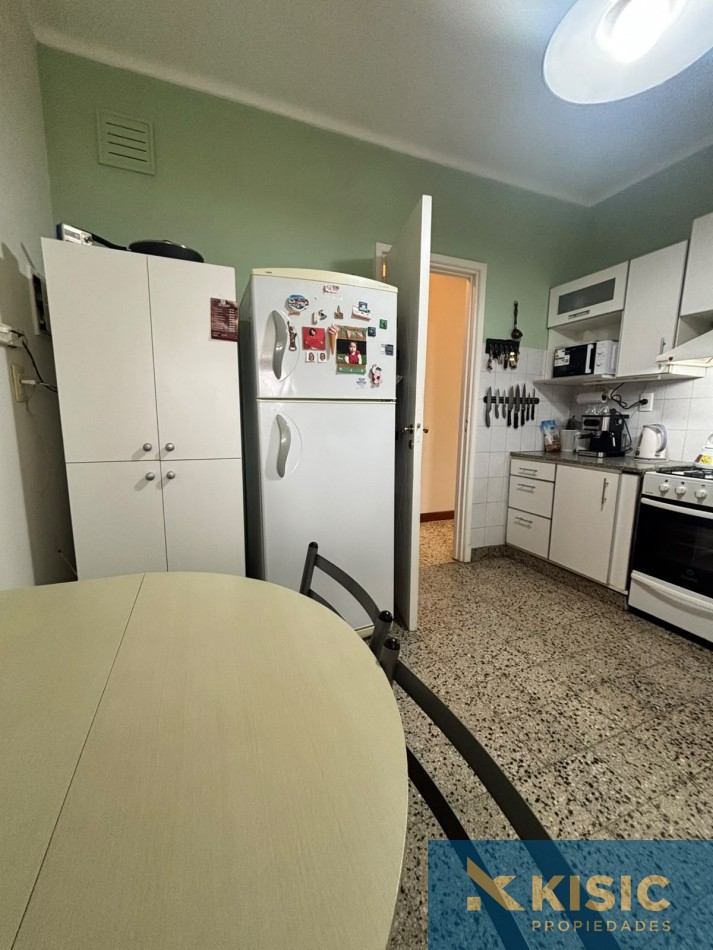3 AMBIENTES CON DEPENDENCIA EN VENTA
