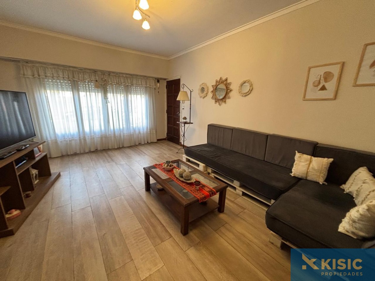 CASA EN VENTA - FLORENCIO SANCHEZ 1500