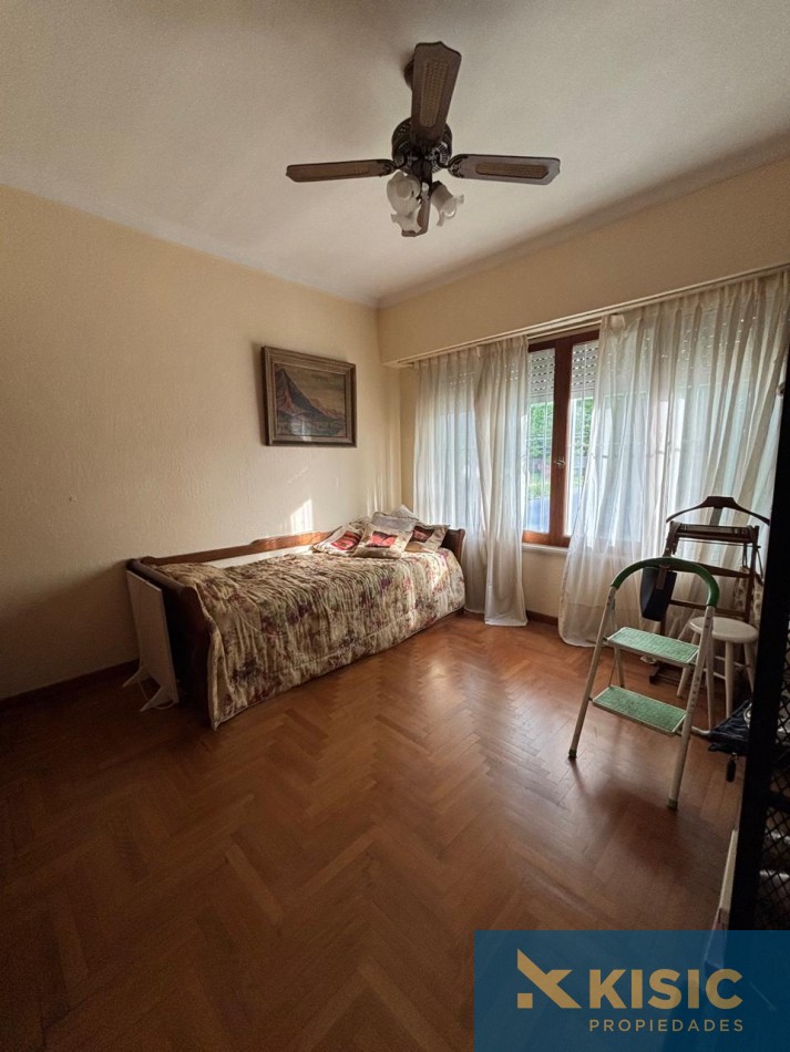 CASA EN VENTA - BARRIO CHAUVIN
