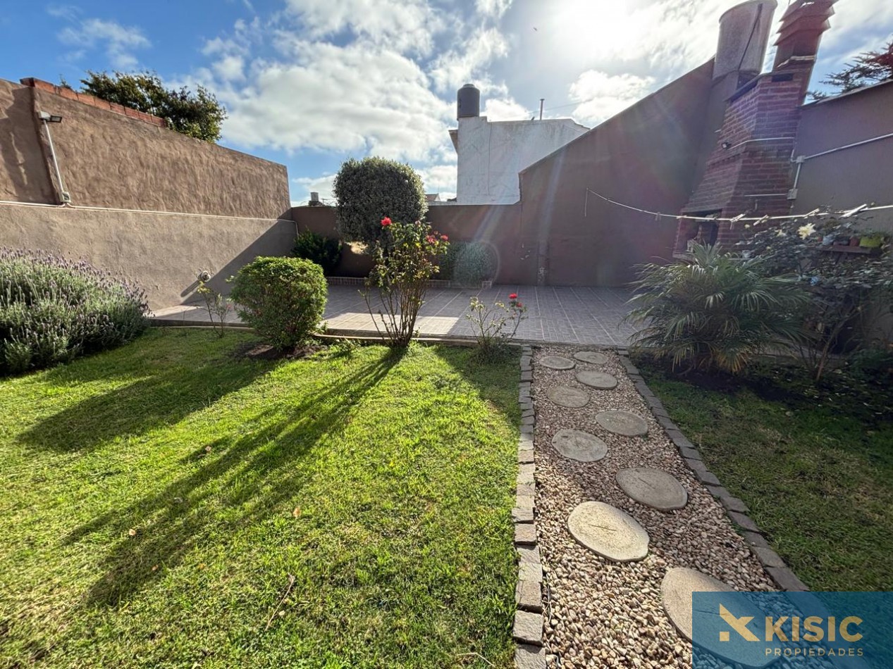 CASA EN VENTA - FLORENCIO SANCHEZ 1500