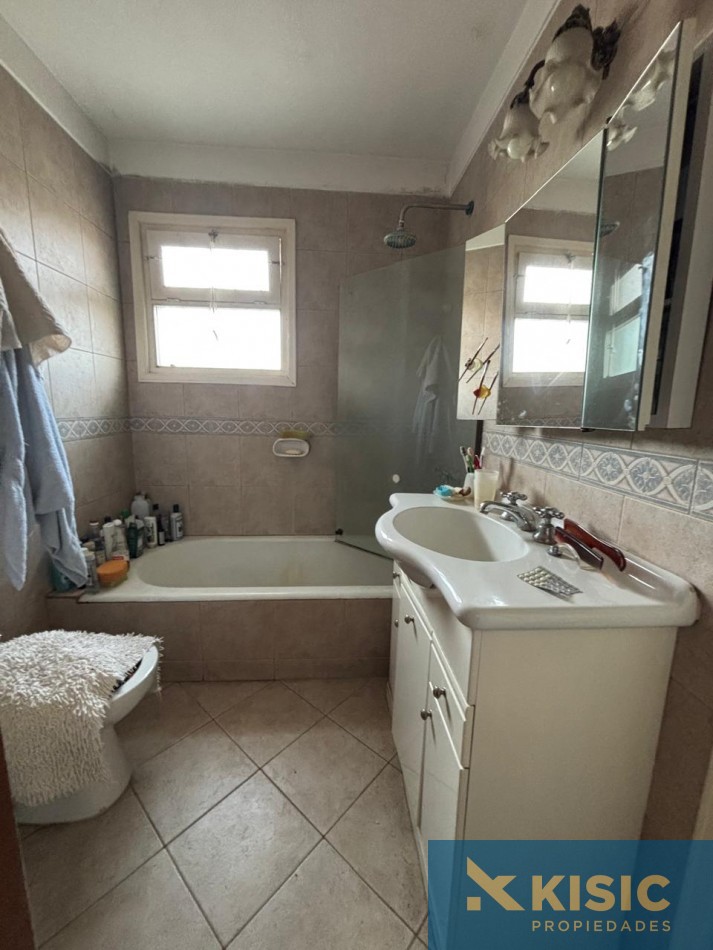 CASA EN VENTA - BARRIO CHAUVIN