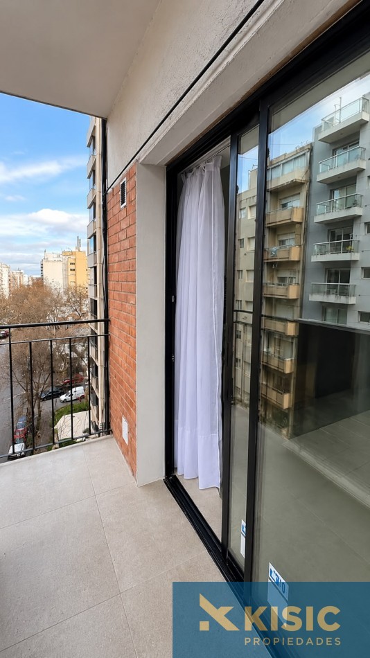 DPTO 3 AMBIENTES A LA CALLE - SANTA FE 2300