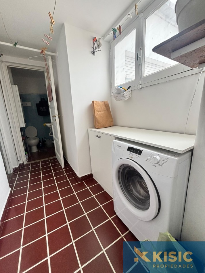 3 AMBIENTES CON DEPENDENCIA EN VENTA