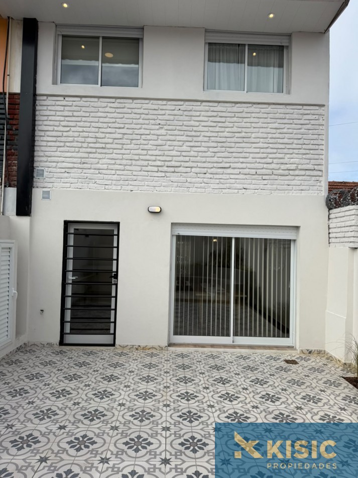 DUPLEX EN VENTA - LIBRES DEL SUD AL 700