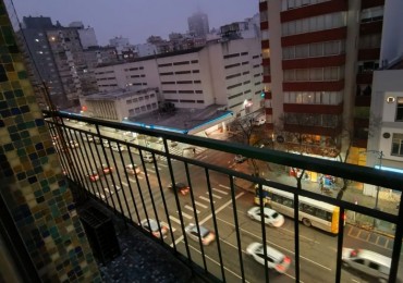 AMBIENTE Y MEDIO AL FRENTE CON BALCON - COLON 2500