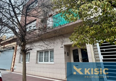 3 AMBIENTES CON DEPENDENCIA EN VENTA